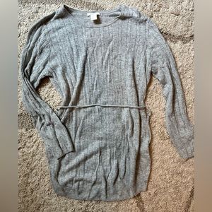 H&M Maternity Sweater